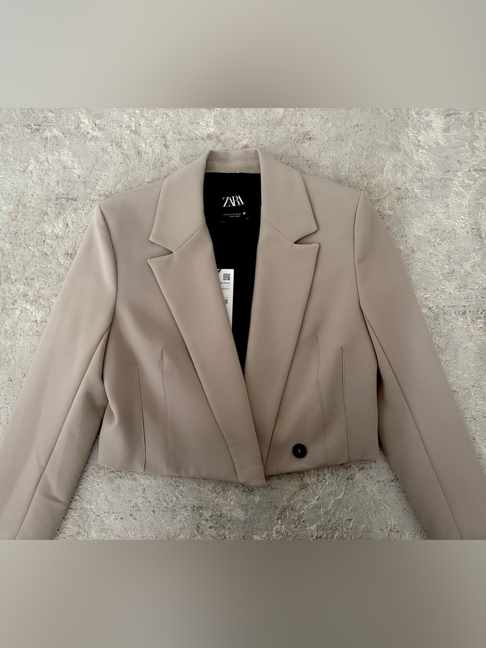 Zara Cropped Blazer in Light Taupe